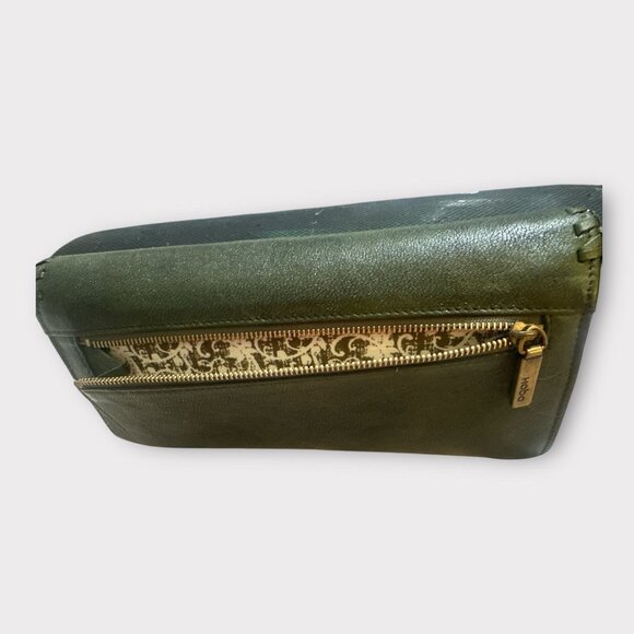 Hobo Intl Clutch Green Textured Leather Wallet Folding Wristlet Whipstitch Trim - Picture 5 of 9